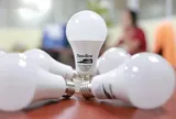 Huyền thoại hàng tiêu dùng Việt gặp khó vì 'đại hồng thủy' hàng Trung Quốc, vẫn trả cổ tức tiền mặt 50%, một 'người quen' ra tay cứu giúp