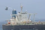 Phát hiện hàng chục tàu chở 70 triệu thùng dầu trị giá 6 tỷ USD tiến thẳng tới nước láng giềng Việt Nam