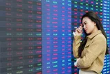 VN-Index có xu hướng giảm, nhà đầu tư hạn chế bắt đáy sớm