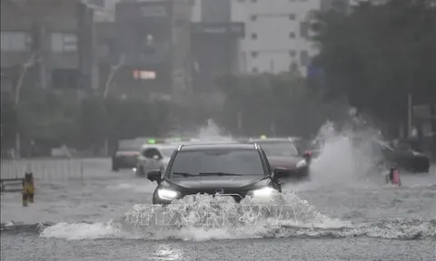 Trung Quốc kích hoạt ứng phó khẩn cấp phòng chống lũ lụt tại Hải Nam