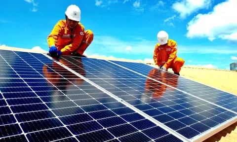 Hộ gia đình lắp điện mặt trời được vay vốn tới 40 triệu đồng