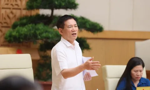 Cổ phần hóa là để doanh nghiệp mạnh lên chứ không phải bán đất