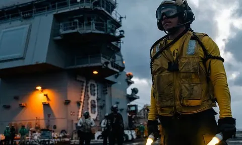 Iran sắp phong tỏa eo biển Hormuz, Mỹ sẵn sàng kế hoạch rà phá thủy lôi?