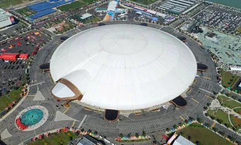 Trạm sạc xe điện 1.200 cổng lớn chưa từng có của tỷ phú Phạm Nhật Vượng tại công trình Top 10 thế giới