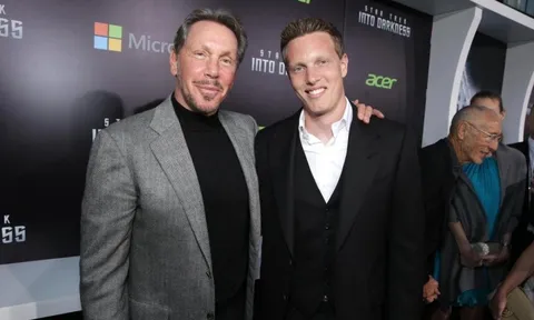 Người con trai ‘khác biệt’ của nhà sáng lập Oracle: Mỗi tuần chỉ có 5 USD tiền tiêu vặt, từ chối nối nghiệp cha để đi làm phim, đấu với Netflix nhằm mua lại Warner Bros