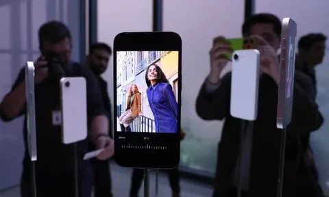 ‘Đòn hiểm’ của Apple khi bán iPhone giá rẻ giữa lúc khan hiếm chip bán dẫn