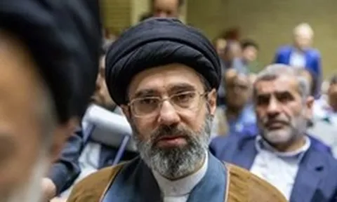 Ngoại trưởng Iran bác bỏ thông tin Lãnh tụ tối cao bị thương nặng