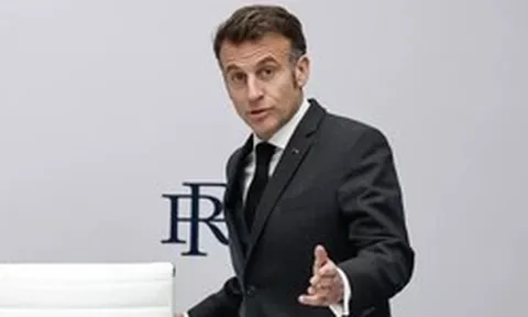 Tổng thống Pháp phản bác Tổng thống Mỹ về eo biển Hormuz