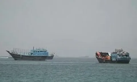 Tàu qua eo biển Hormuz lại bị tấn công, Liên Hợp Quốc dừng kế hoạch sơ tán hàng ngàn thuyền viên