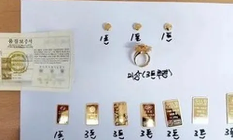 Phát hiện nhiều thỏi vàng, tiền vàng trị giá hơn 330 triệu đồng trong nồi cơm điện