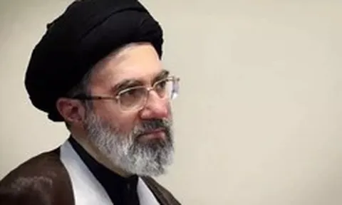 Lãnh tụ Tối cao Iran: Chữ ký của ông Trump ‘vô giá trị’