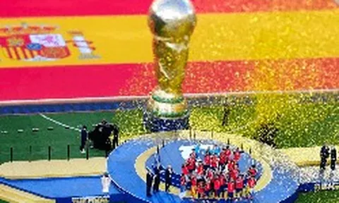FIFA muốn 'rao bán' World Cup, EU nói thẳng