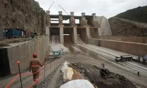 Nước láng giềng với Trung Quốc giao Bắc Kinh xây đập thủy điện 2,2 tỷ USD, cao thứ 5 thế giới, tạo 800 MW điện/ngày