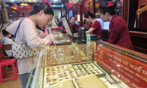 Giá vàng hôm nay (30/8): Đánh dấu tuần đầy biến động