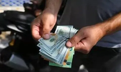 Mỹ muốn bóp nghẹt kinh tế, Iran vẫn có cách qua mặt