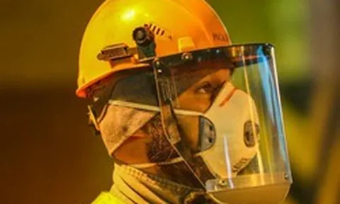 Nga tung cú đấm công nghệ: Chiết tách hạt nhân siêu nhiệt 700 độ C, "xóa sổ" rác thải phóng xạ cực độc?