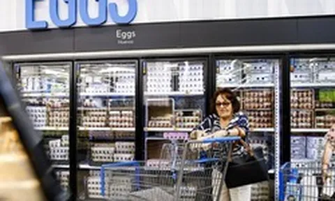 Vì sao siêu thị Mỹ luôn để trứng trong tủ lạnh, còn Việt Nam lại để ngoài kệ?