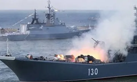 72h căng thẳng: Nga - Trung Quốc điều tàu và máy bay, một nước bị "kẹp chặt", lần này không phải Ukraine