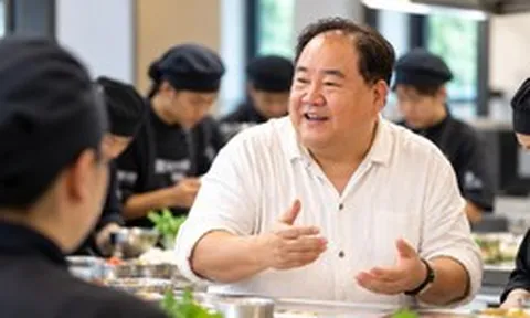 Founder KOTO: “Đừng phong người nghèo thành anh hùng chỉ vì họ vượt khó”