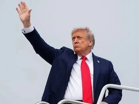 Tổng thống Donald Trump muốn tổ chức hội nghị ba bên Mỹ - Nga - Ukraine vào tuần tới?