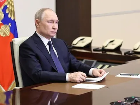 Tổng thống Nga có động thái bất ngờ với Ukraine