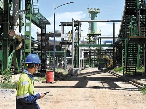 Đội vốn nghiêm trọng, hợp đồng sai sót, 2 nhà máy luyện kim có tổng vốn hơn 23.000 tỷ đồng do nhà thầu Trung Quốc xây dựng 'lọt vào tầm ngắm', 1 dự án chịu kết cục buồn