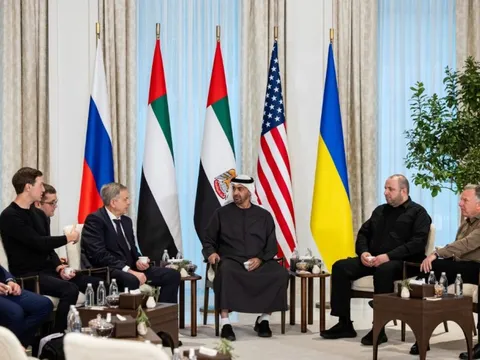 Abu Dhabi thành 'điểm hẹn lịch sử': Mỹ – Nga – Ukraine đàm phán trực tiếp, xung đột sắp rẽ hướng?