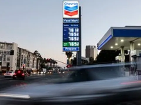 Tại sao xăng tăng cao tại Mỹ vẫn không đủ sức thổi bùng cơn sốt xe điện: Nghịch lý từ túi tiền người tiêu dùng