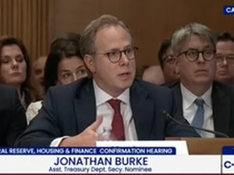 Vài ngày trước khi ông Trump ra lệnh tấn công Iran, quan chức Bộ Tài chính Mỹ ‘trúng lớn’ khi mạnh tay mua vào cổ phiếu dầu, hạt nhân