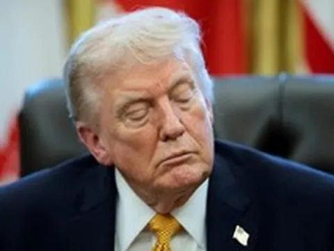 Ông Trump bắt đầu lộ điểm yếu trong cuộc chiến với Iran dù liên tục tuyên bố chiến thắng