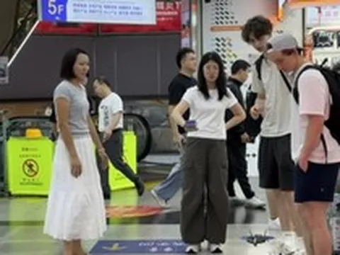 Từ “thiên đường linh kiện” đến thủ phủ AI: Điều đang xảy ra ở khu chợ công nghệ lớn nhất thế giới