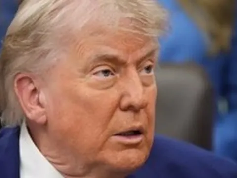 Tổng thống Mỹ Trump mắc kẹt với chiến thuật dồn Iran vào chân tường