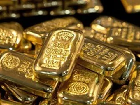 Tỷ phú kiếm 98% tài sản từ kim loại quý dự báo sốc: Giá vàng sẽ lên 10.000 USD/ounce