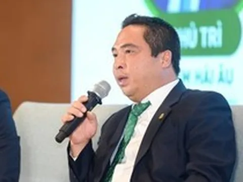 Ông Lưu Bách Đạt - TGĐ Hoá chất Đức Giang làm Chủ tịch công ty sản xuất ắc quy thay ông Đào Hữu Huyền