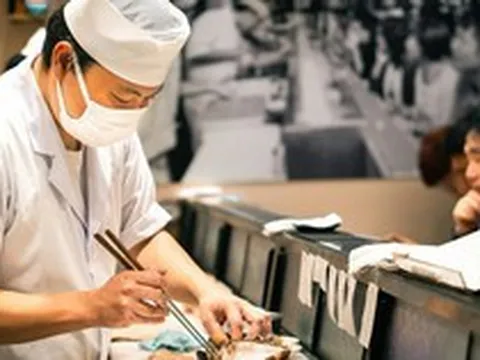 Nhật Bản luôn đi ngược: Nhà hàng chủ động đánh giá khách hàng trước, không đạt chuẩn sẽ cấm cửa không phục vụ