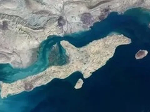 Vì sao Mỹ nhắm mục tiêu vào đảo Qeshm của Iran?