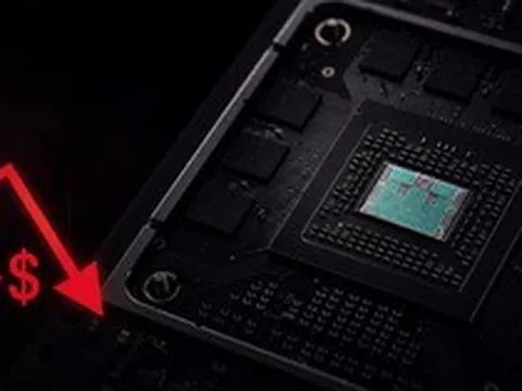 Giá chip nhớ tăng 700%, đến cả Microsoft cũng gồng lỗ hàng trăm USD cho mỗi máy bán ra dù đã tăng giá