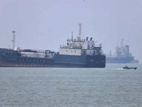 Mỹ dỡ bỏ phong tỏa hải quân tại eo biển Hormuz