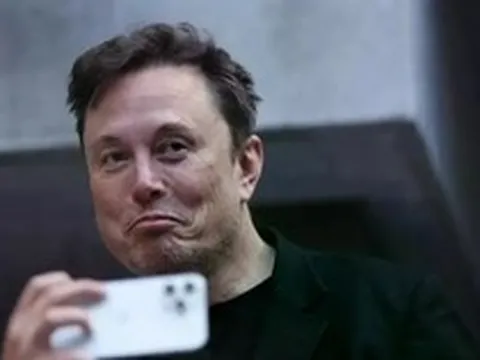 Elon Musk mất danh hiệu tỷ phú nghìn tỷ đô