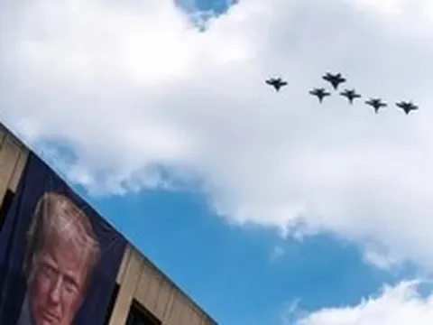Kế hoạch phát biểu mừng Quốc khánh Mỹ của Tổng thống Trump gặp trục trặc